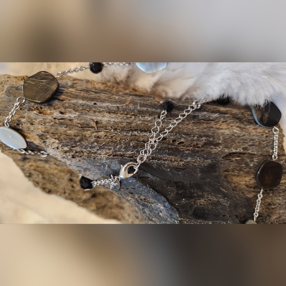 NWT Lia Sophia Long Flat Moonstone Beaded Necklace - Picture 3 of 4